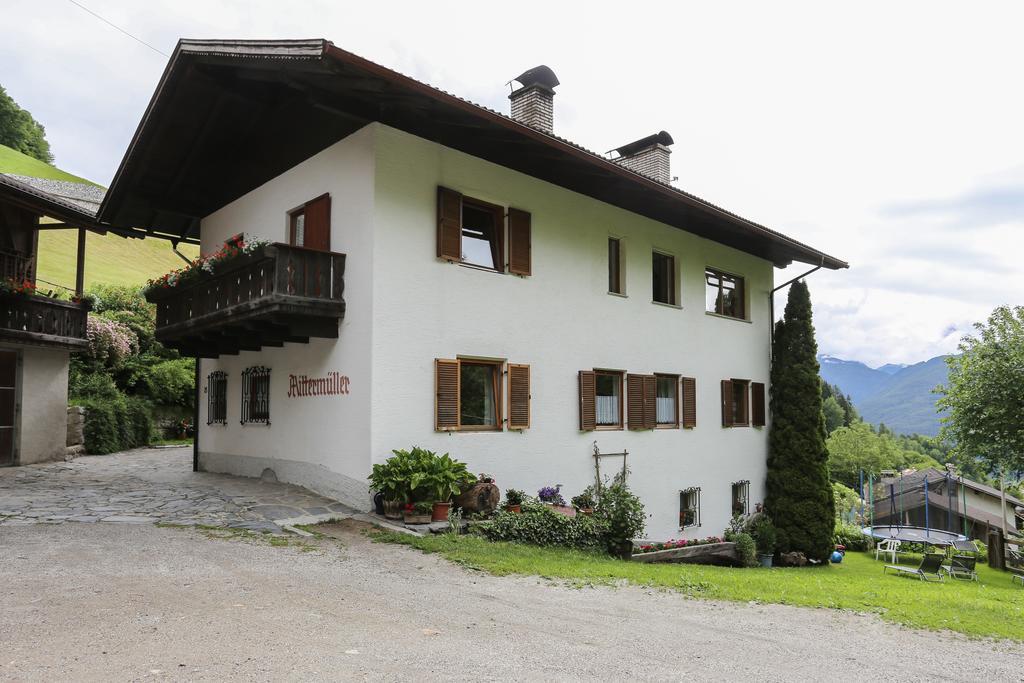 Bauernof Mittermueller Appartement Feldthurns Buitenkant foto